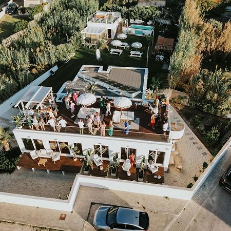 לינה וארוחת בוקר פיגואיירה דה פוז We Surf House מראה חיצוני תמונה
