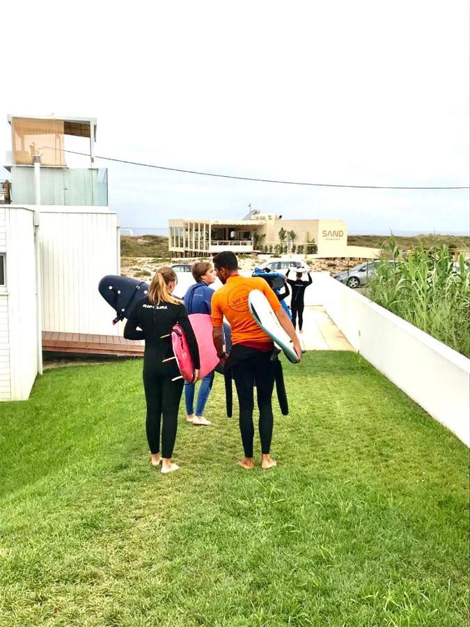 לינה וארוחת בוקר פיגואיירה דה פוז We Surf House מראה חיצוני תמונה