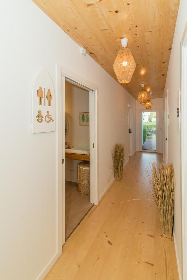לינה וארוחת בוקר פיגואיירה דה פוז We Surf House מראה חיצוני תמונה