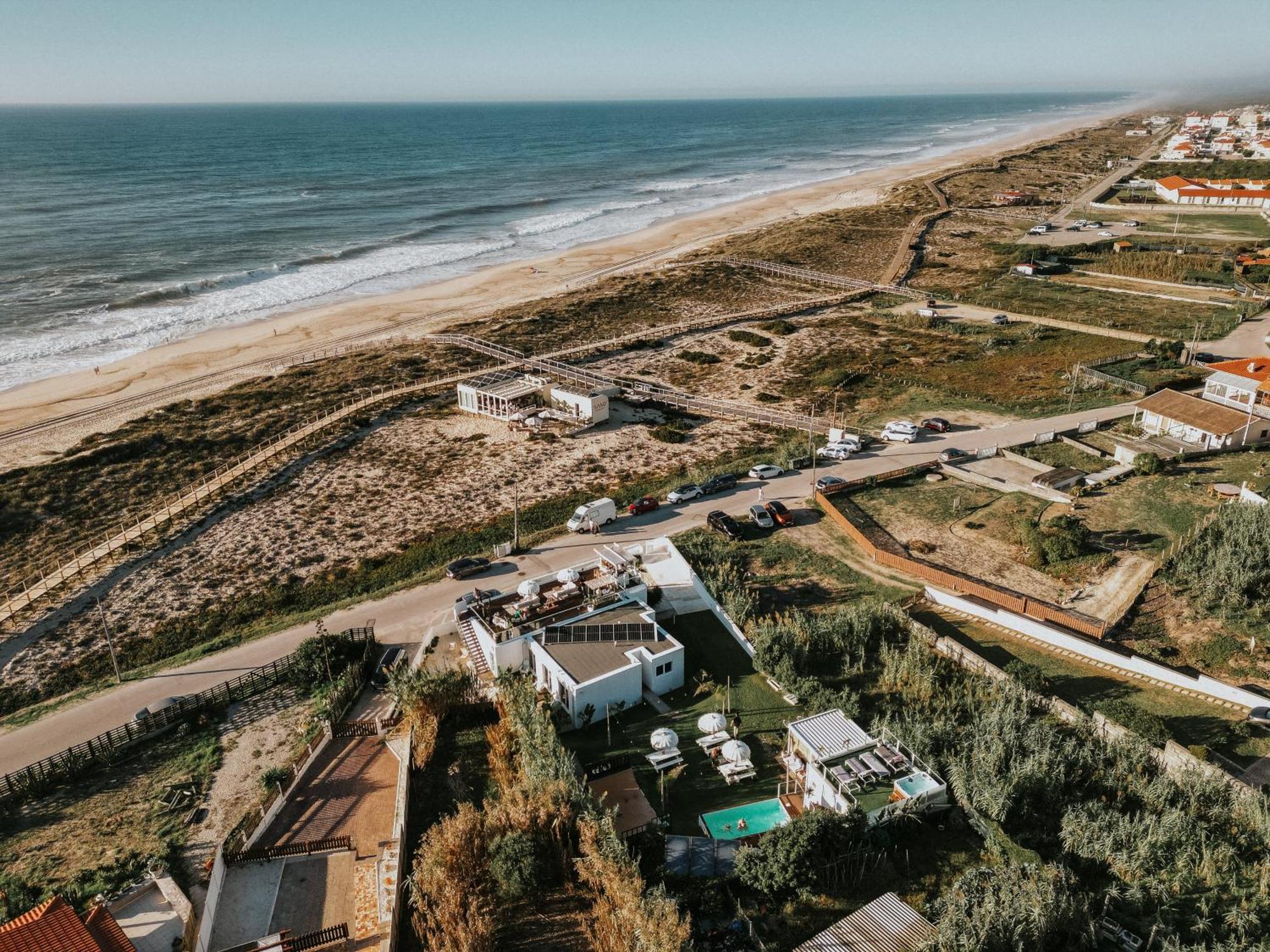 לינה וארוחת בוקר פיגואיירה דה פוז We Surf House מראה חיצוני תמונה